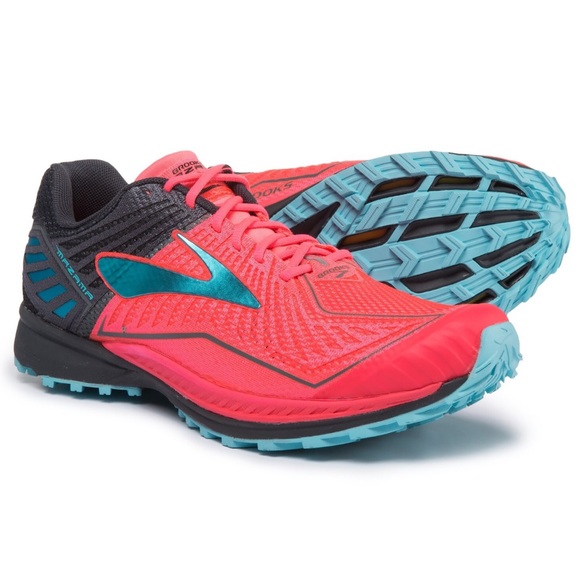 trail running shoes brooks